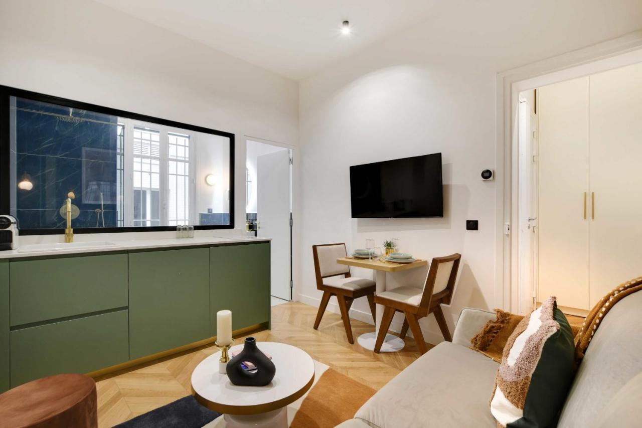 Chic Apartment - 1Br-4P - Facing The Louvre Paris Luaran gambar